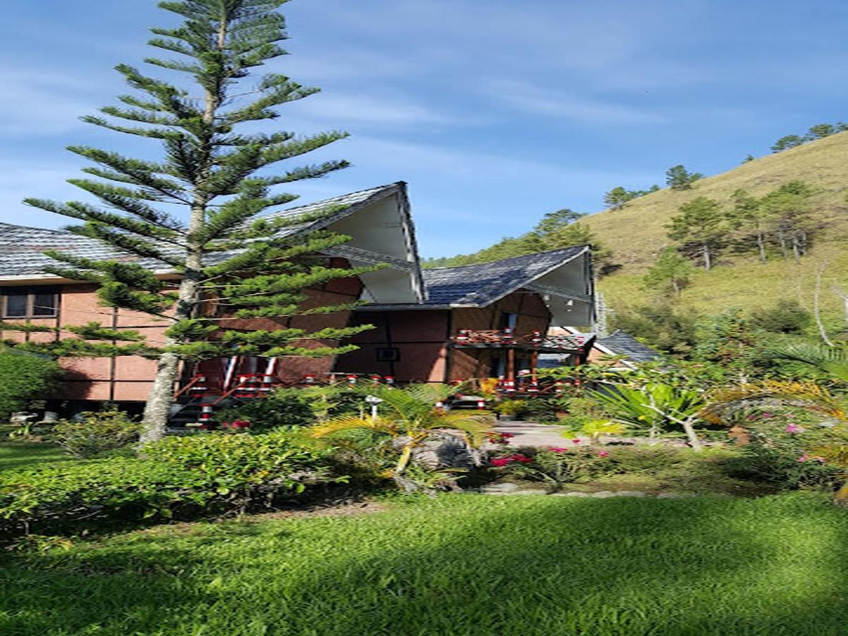 Roman Sinasi Hotel Tongging エクステリア 写真